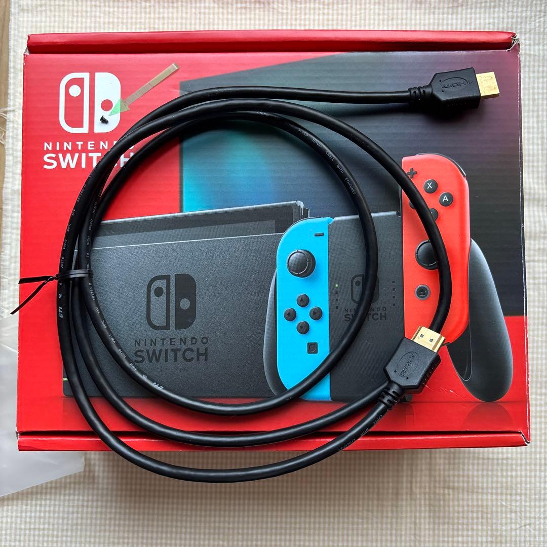 Nintendo Switch (ケースに割れあり)