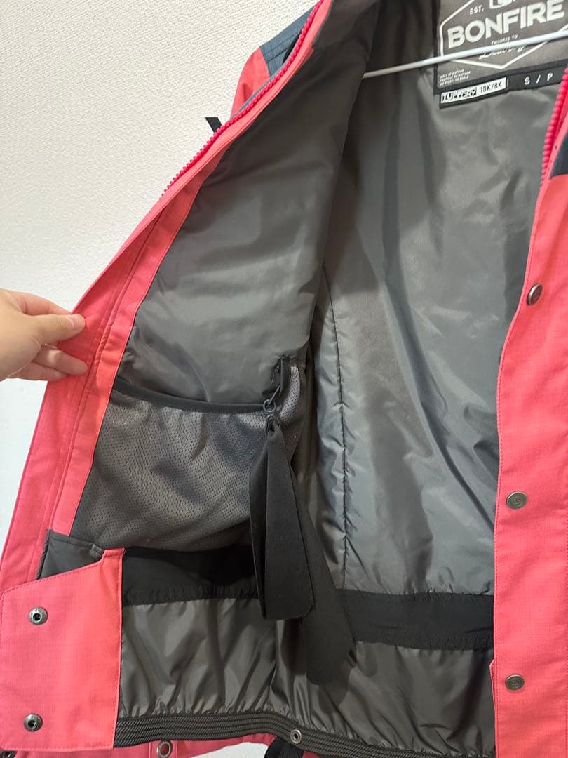 BONFIRE スノーボードウェア S/M ピンク ネイビーお値引きします