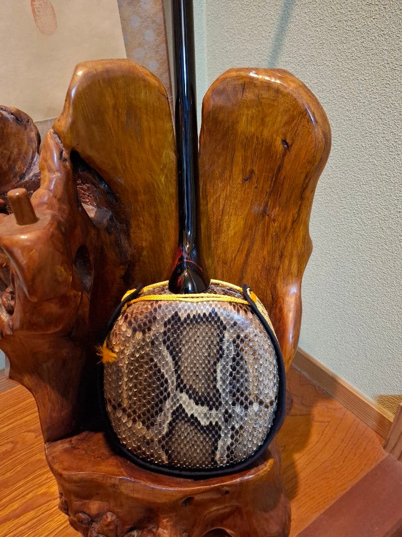 与那城三線　八重山黒木　銘苅春政作