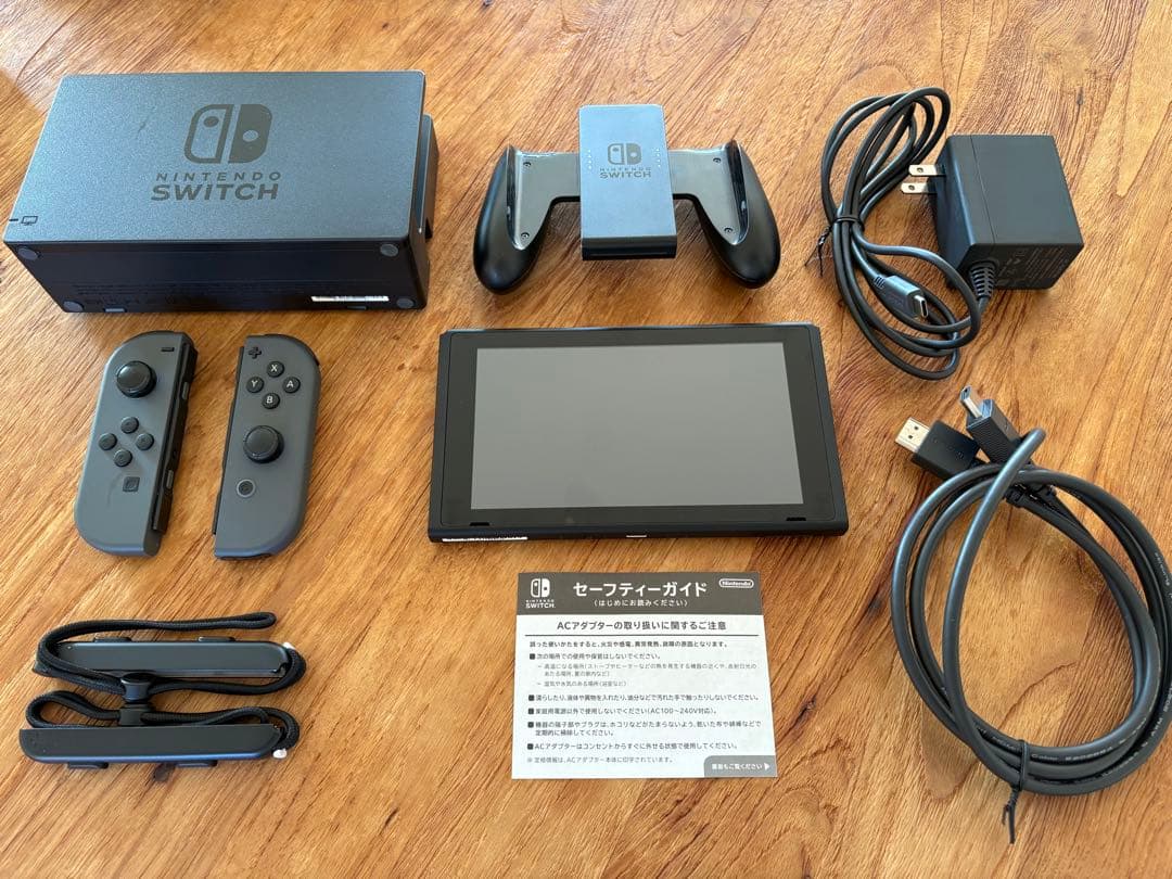 Nintendo Switch 本体 ブラック（外箱、付属品全てあり）