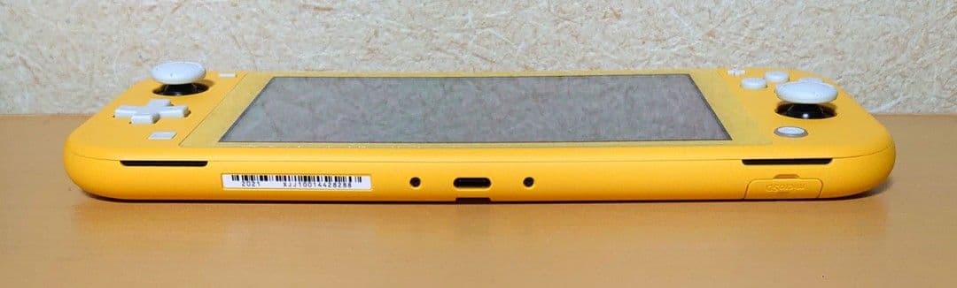 Nintendo Switch lite ニンテンドー スイッチ ライト イエロ