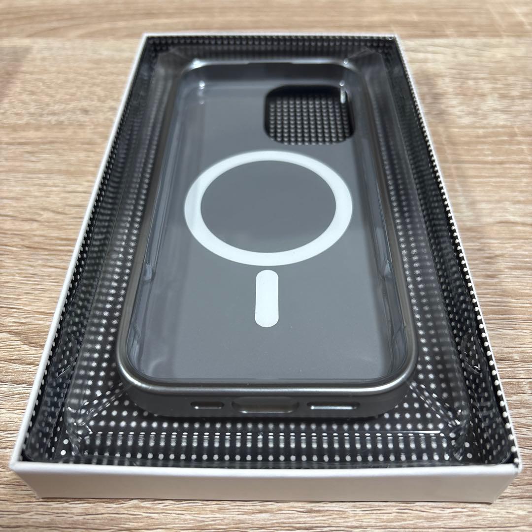 CASETiFY ちいかわ うさぎ iPhone16 ケース