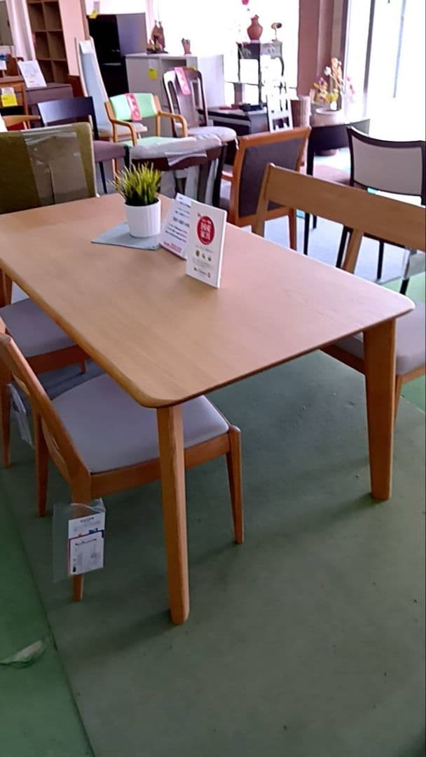 浜本工芸　ダイニングチェア 1台のみ販売です。