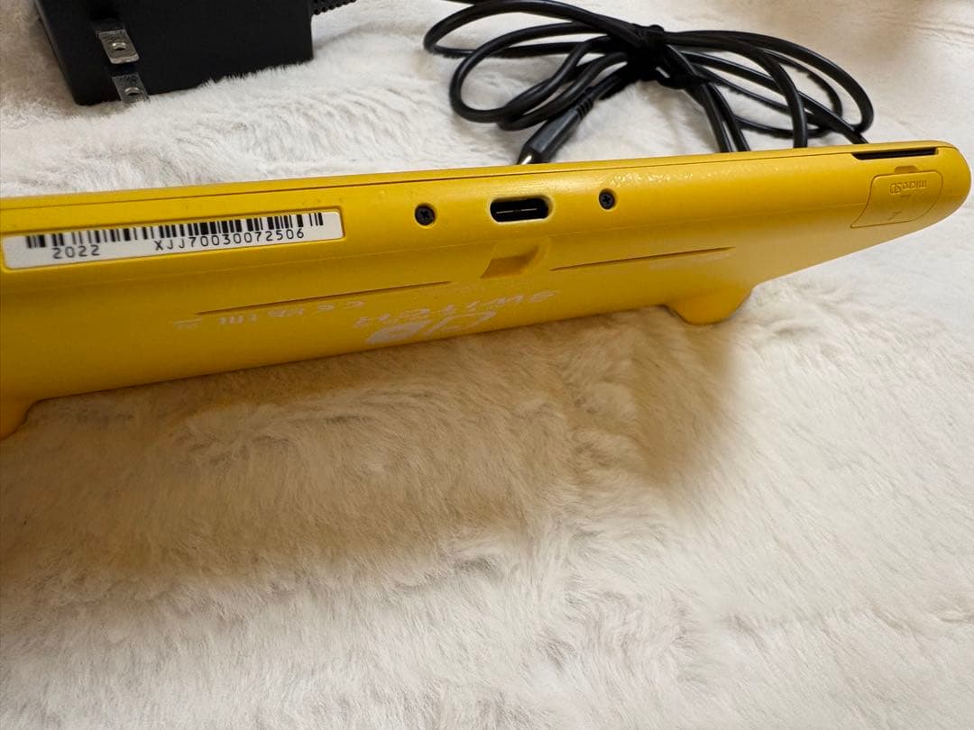 Nintendo Switch Lite イエロー ジャンク品(充電器付き)