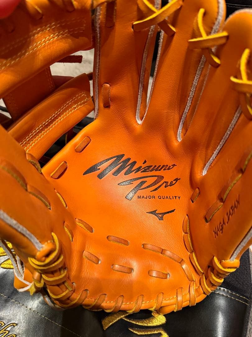 ミズノプロ　直営店限定　硬式内野手用グラブ