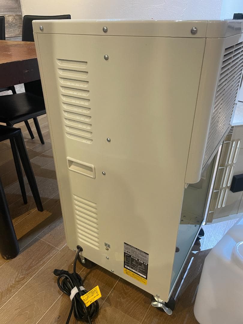 m*k様 除湿機　ナカトミ DM-15　※引取限定