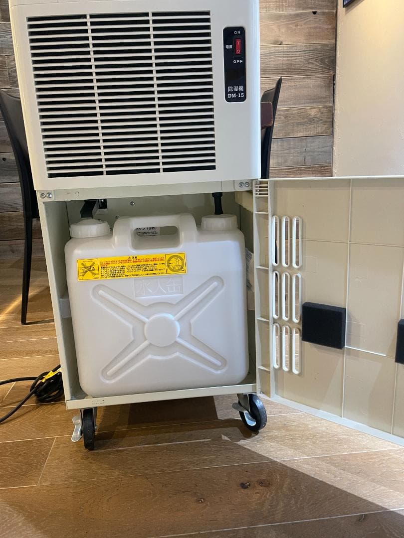m*k様 除湿機　ナカトミ DM-15　※引取限定