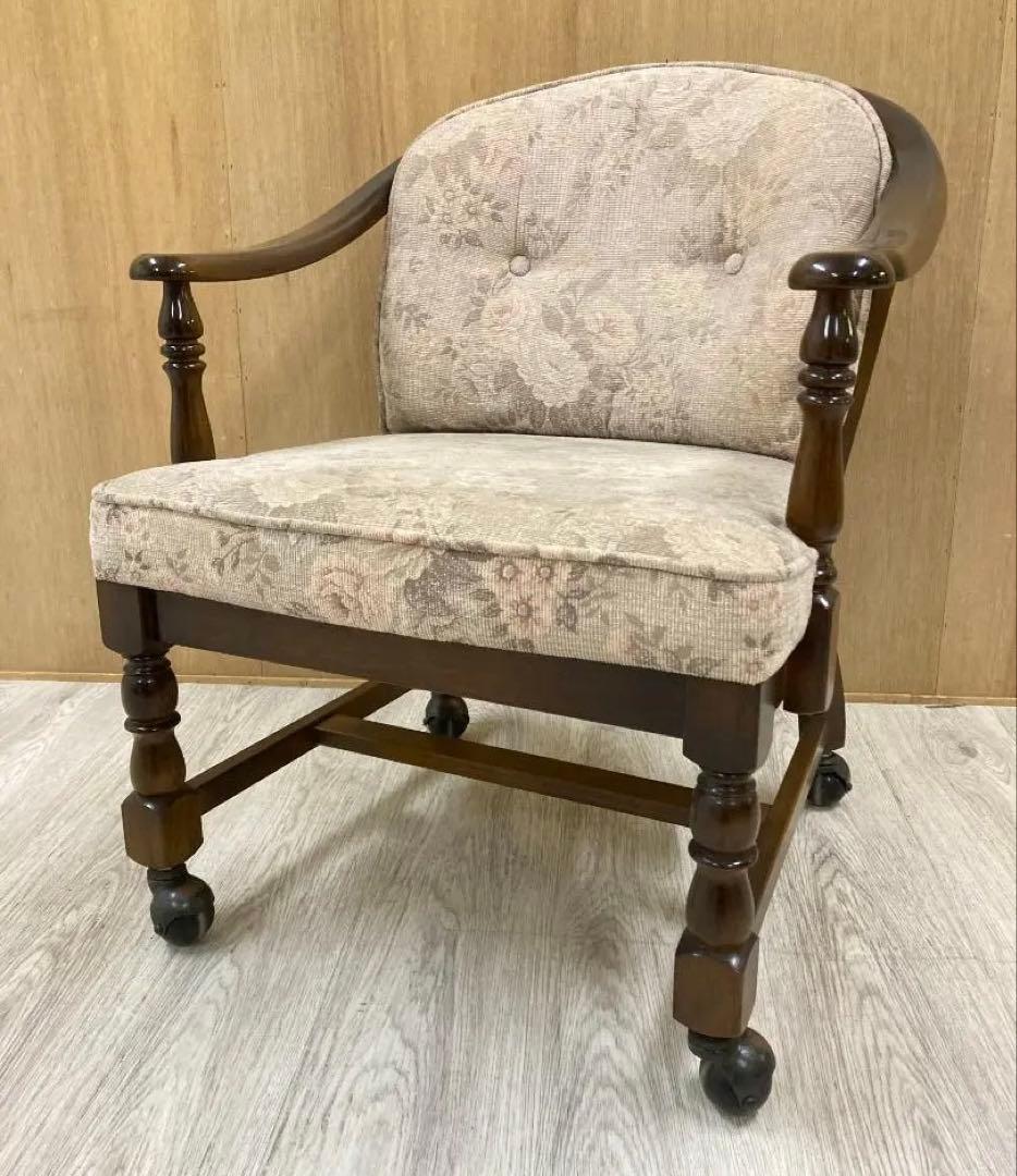【カリモク】ダイニングチェア 　コロニアル 　キャスター付き　アームチェア　C