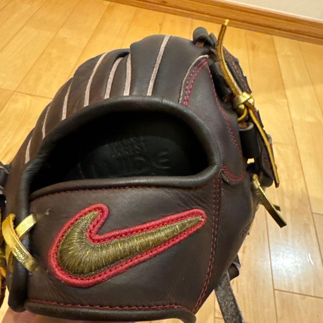 Nike SHADO 野球グローブ ブラウン/ブラック