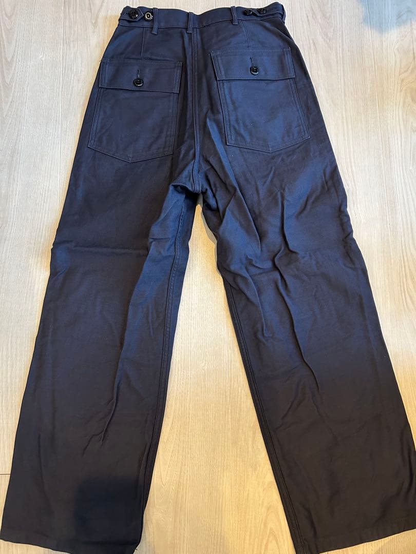 お*お様 Hyke ハイク BACK SATIN BAKER PANTS ネイビ