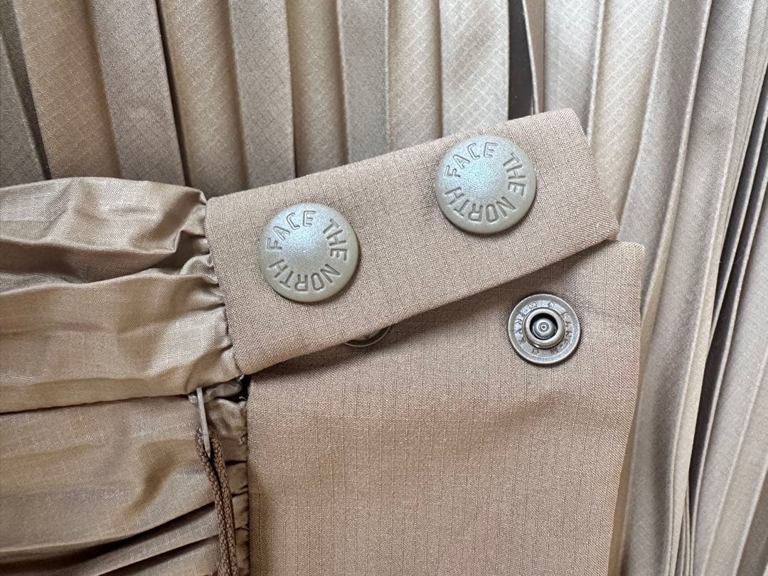 HYKE×THE NORTH FACE ブラウン トレーナー&スカート