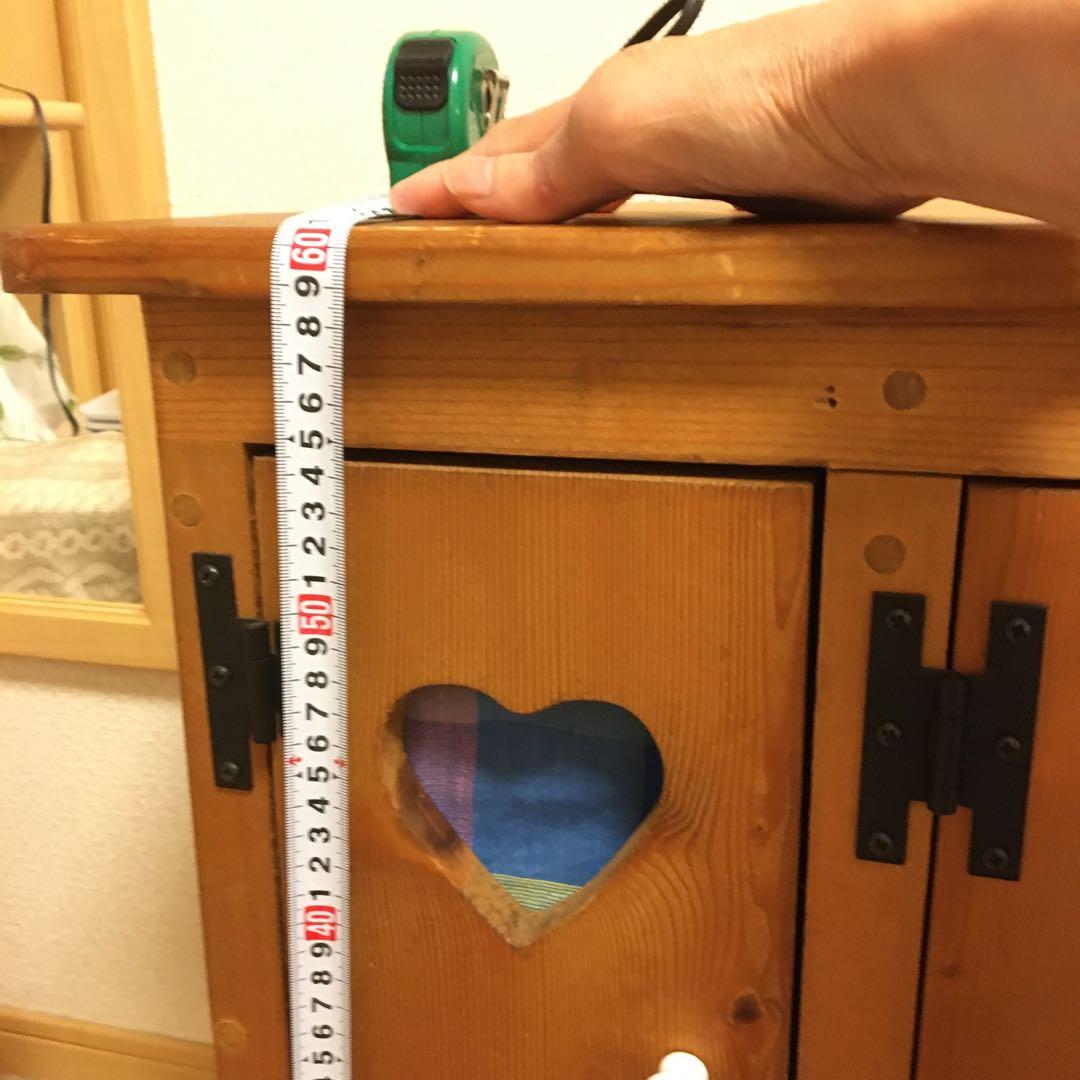 カントリー家具ハートくり抜き木製キャビネット