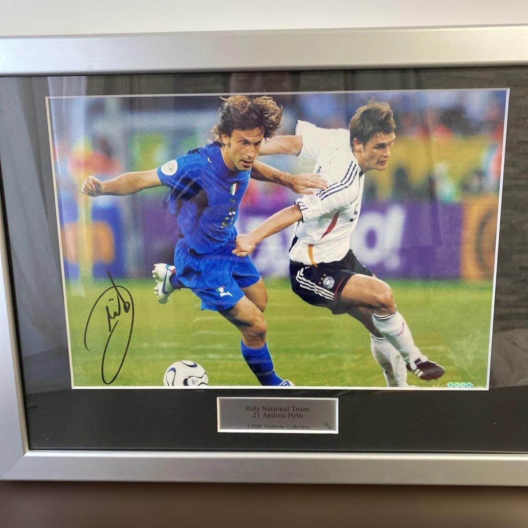 Andrea Pirlo 直筆サイン入り写真パネルBBM刻印　14/30