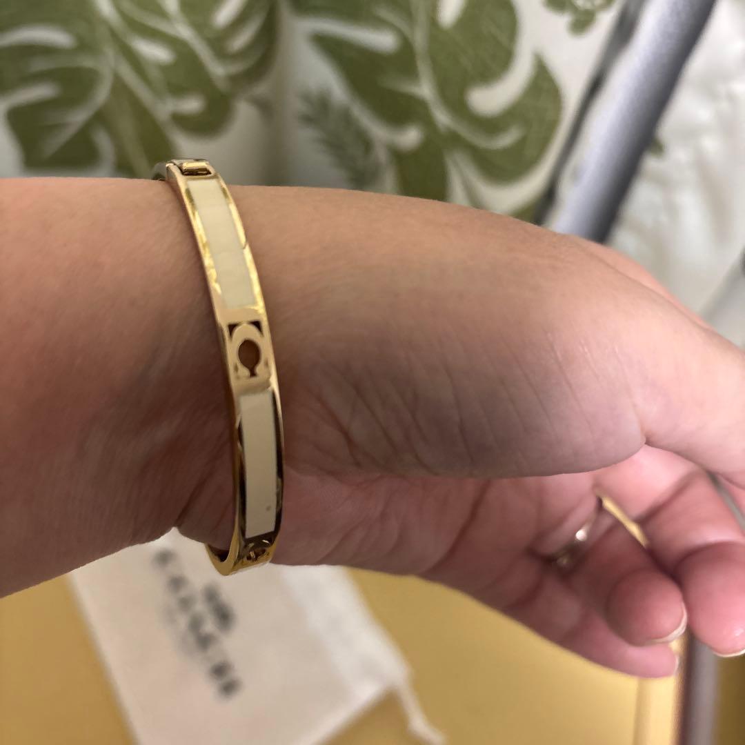 新品未使用品coachバングル