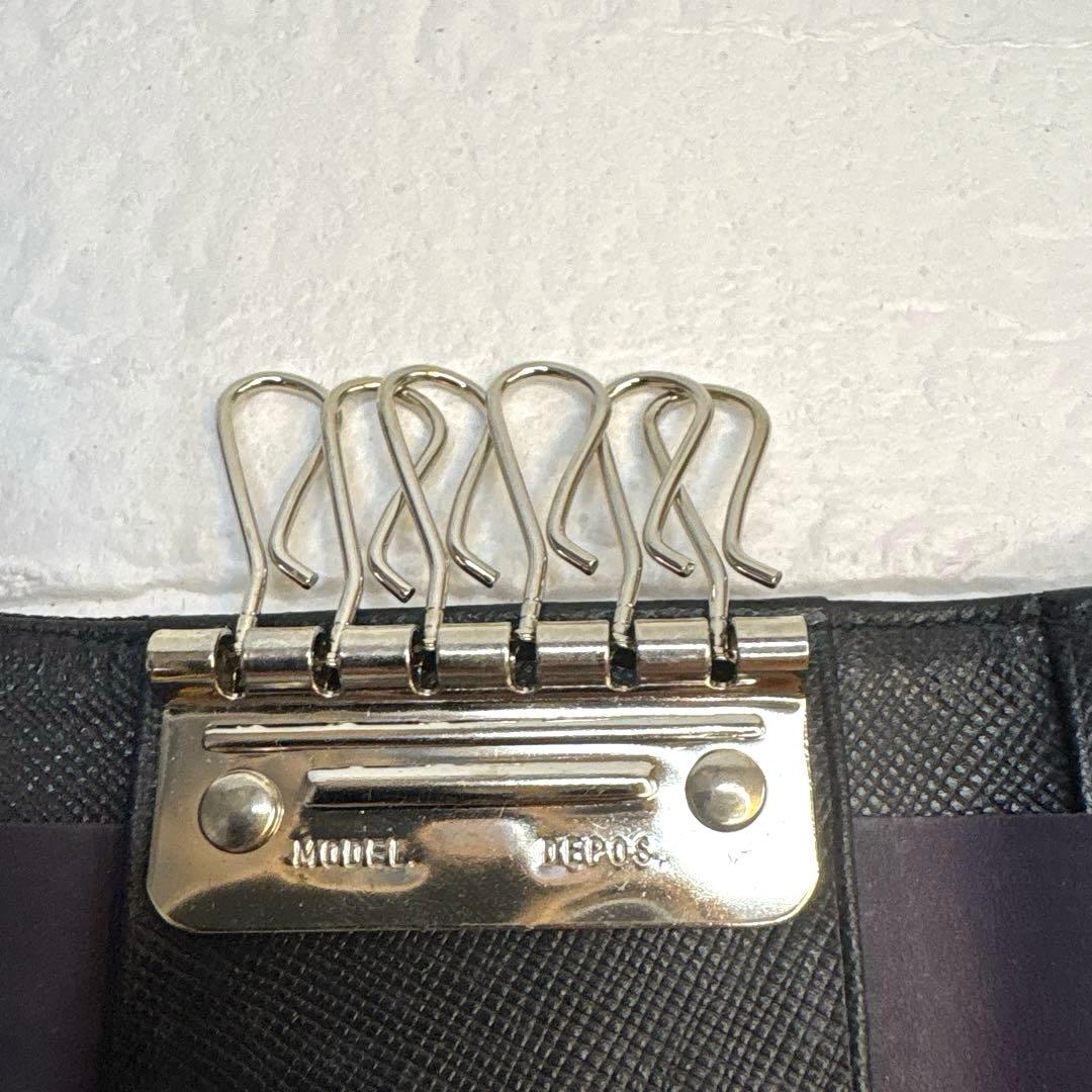 PRADA 6連キーケースブラック ナイロン