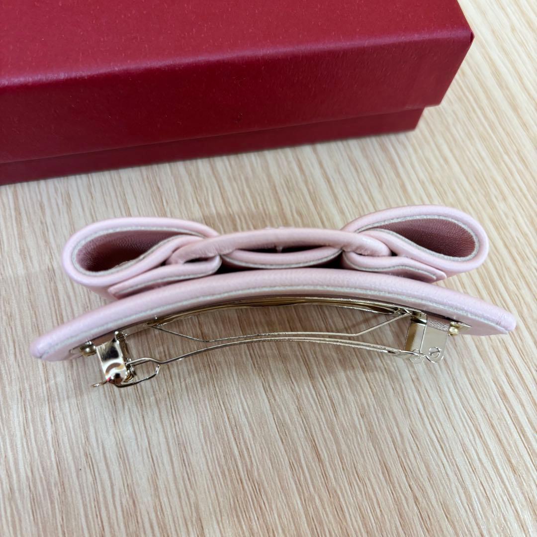 フェラガモ　バレッタ　ヴァラリボン　ピンク【箱付】