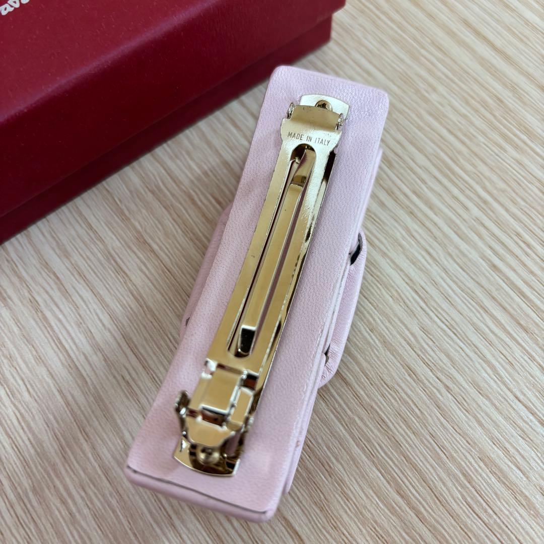 フェラガモ　バレッタ　ヴァラリボン　ピンク【箱付】