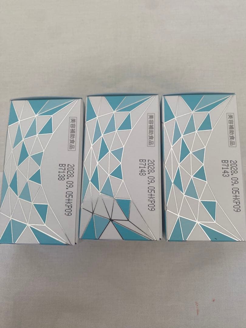 ソルプロプリュスホワイト 30粒　3箱