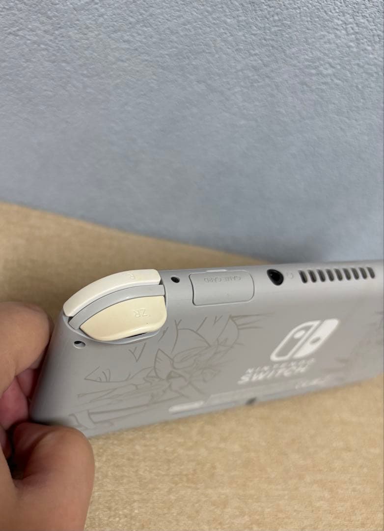 Nintendo Switch Lite ザシアン・ザマゼンタモデル