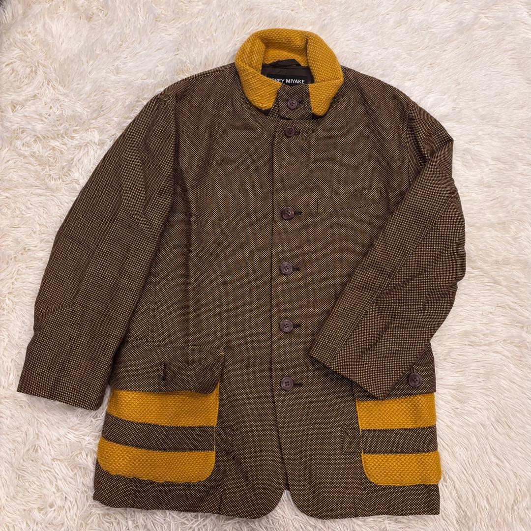美品✨イッセイミヤケ　ISSEY MIYAKE コート　ジャケット　カーキ