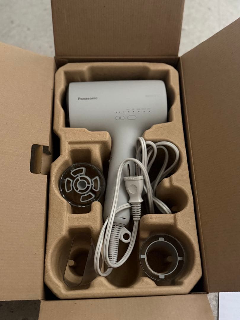 パナソニック ヘアドライヤー ナノケア ほぼ新品未使用