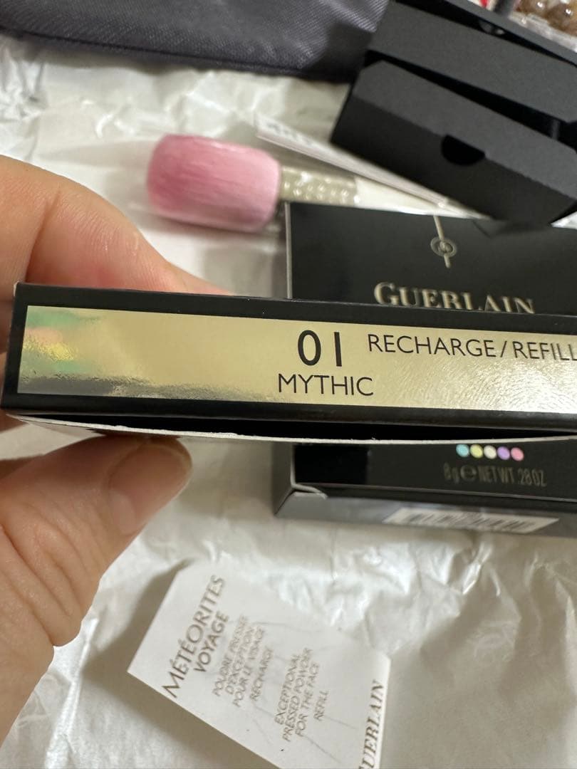 値下げ！新品未使用！メテオリットパウダー & ブラシセット。（四点あります）