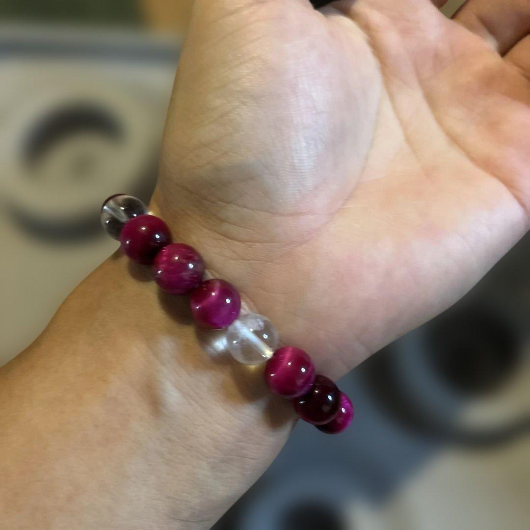 ネパールヒマラヤにあるすっごい水晶を入れたピンクタイガーアイたん！ズンズンくる！