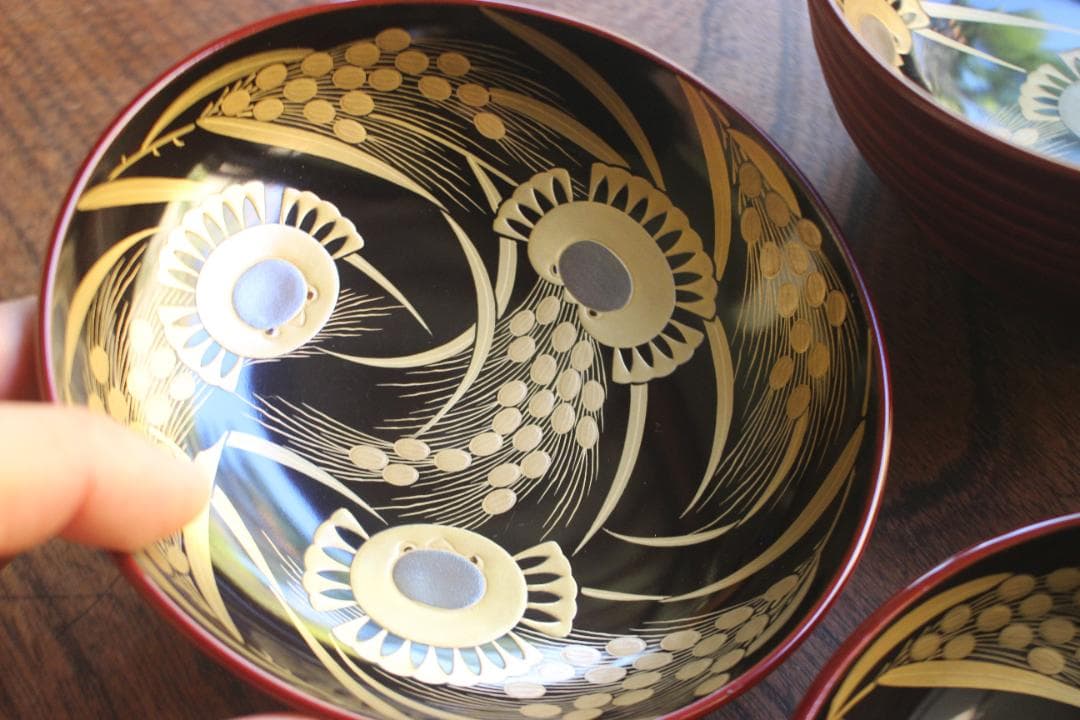 デッドストック！深みある糸目紅溜塗に極上稲穂福来雀蒔絵のお椀2点（検輪島塗雑煮椀