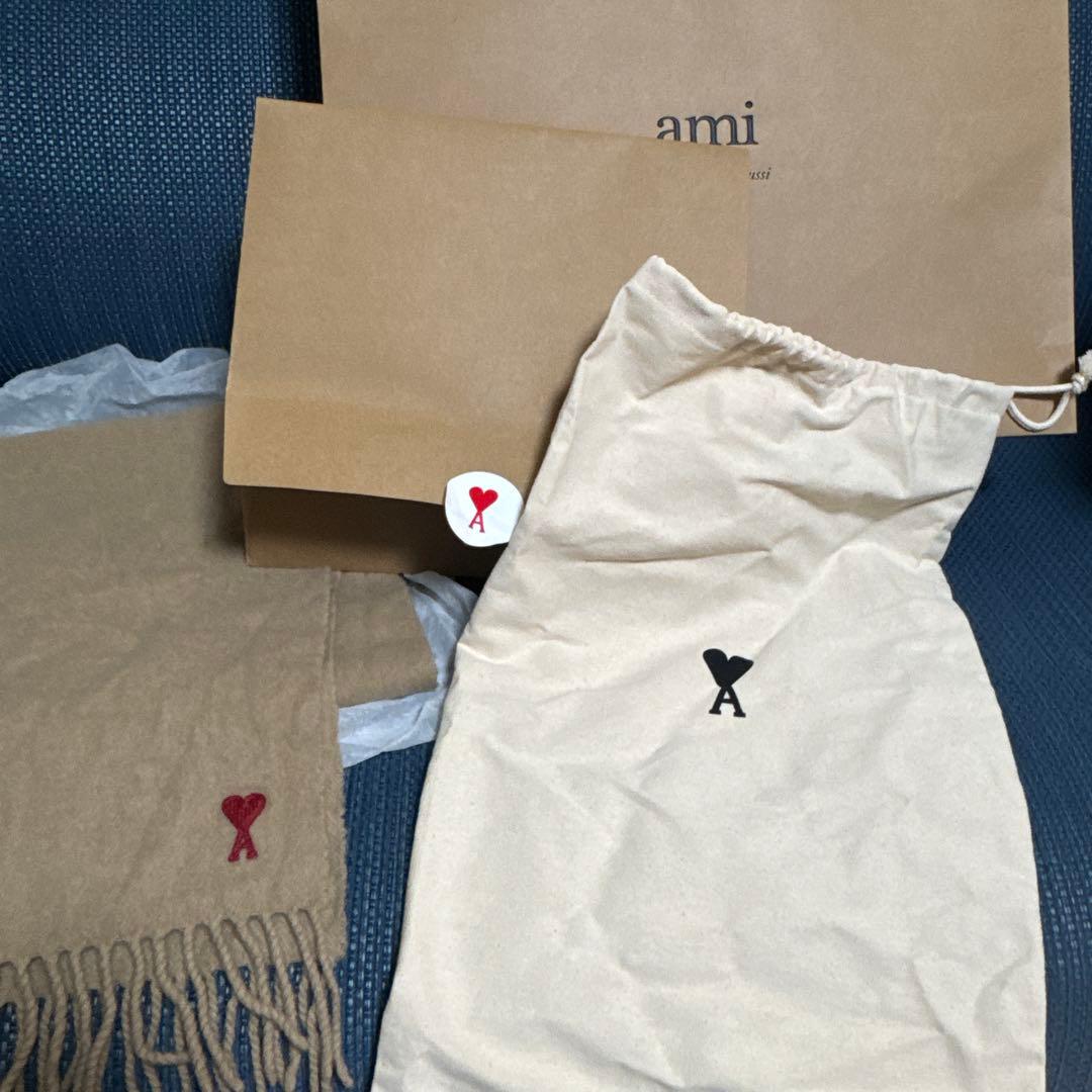 アミパリス マフラー ハート刺繍付き