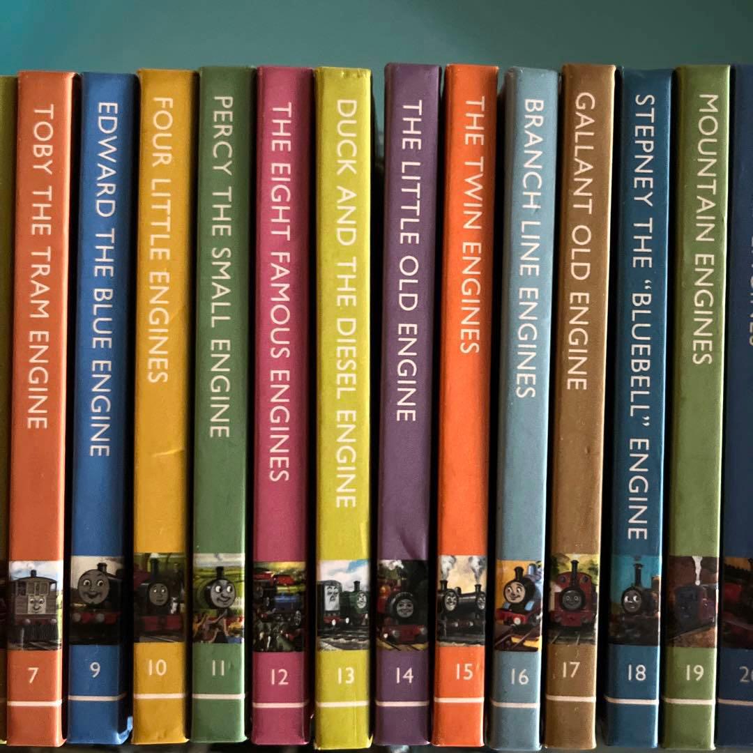 機関車トーマス 絵本 70周年記念オリジナル全26冊ライブラリーセット（英語版）