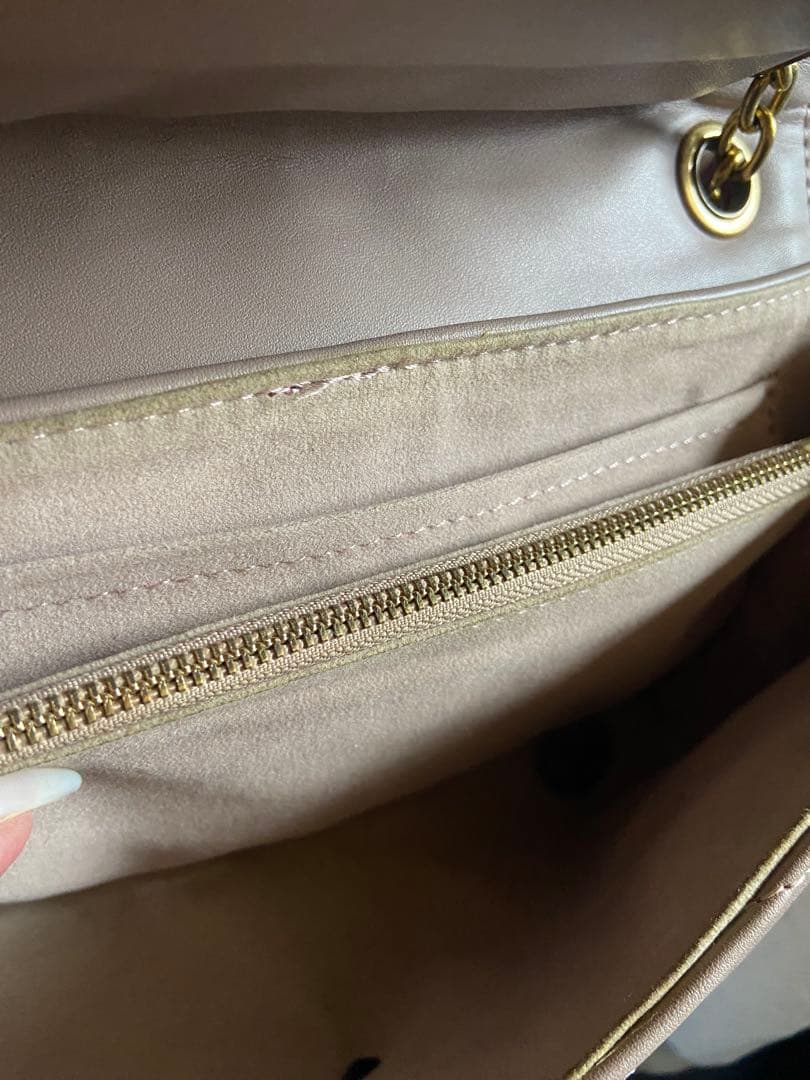 Louis Vuitton キルティングショルダーバッグ