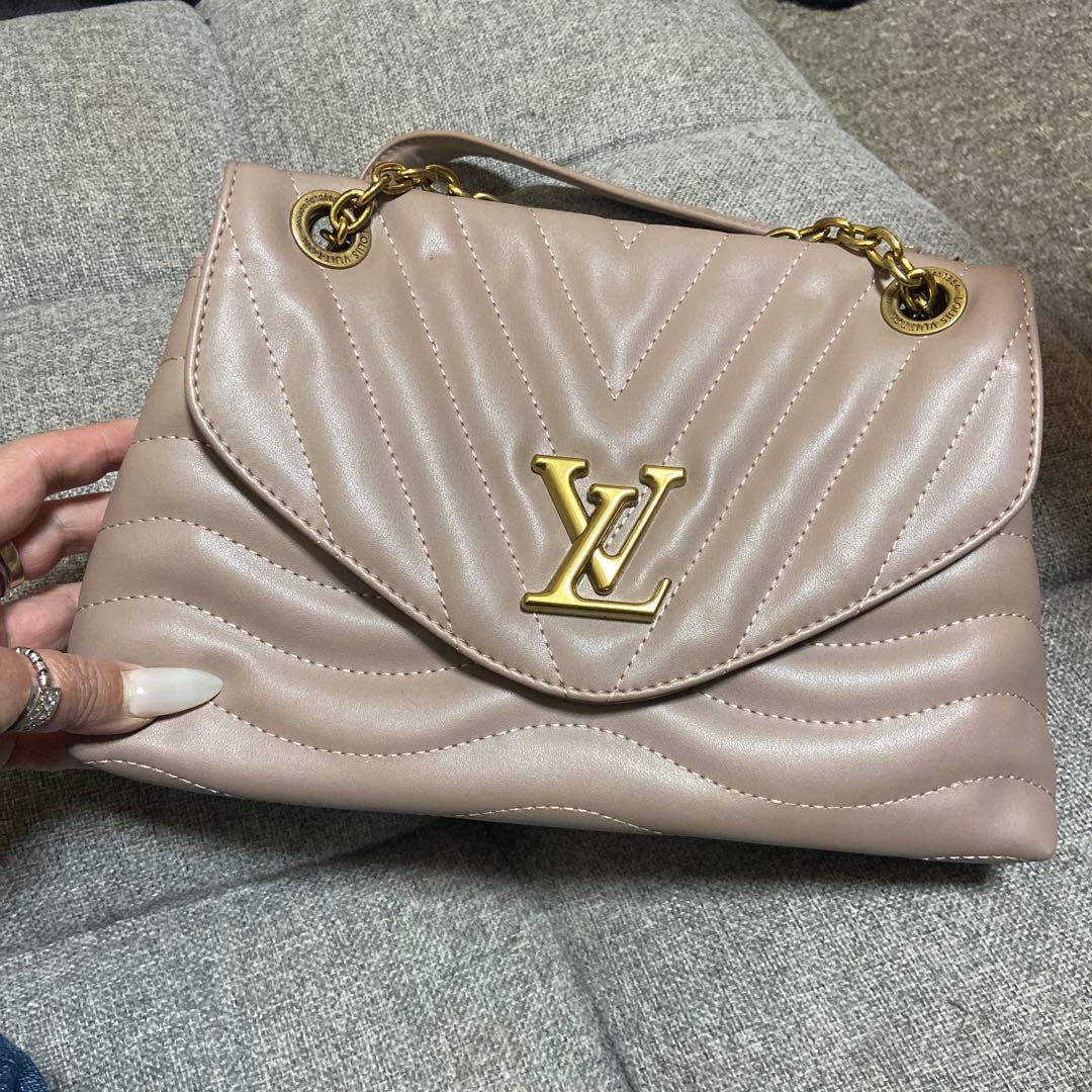 Louis Vuitton キルティングショルダーバッグ