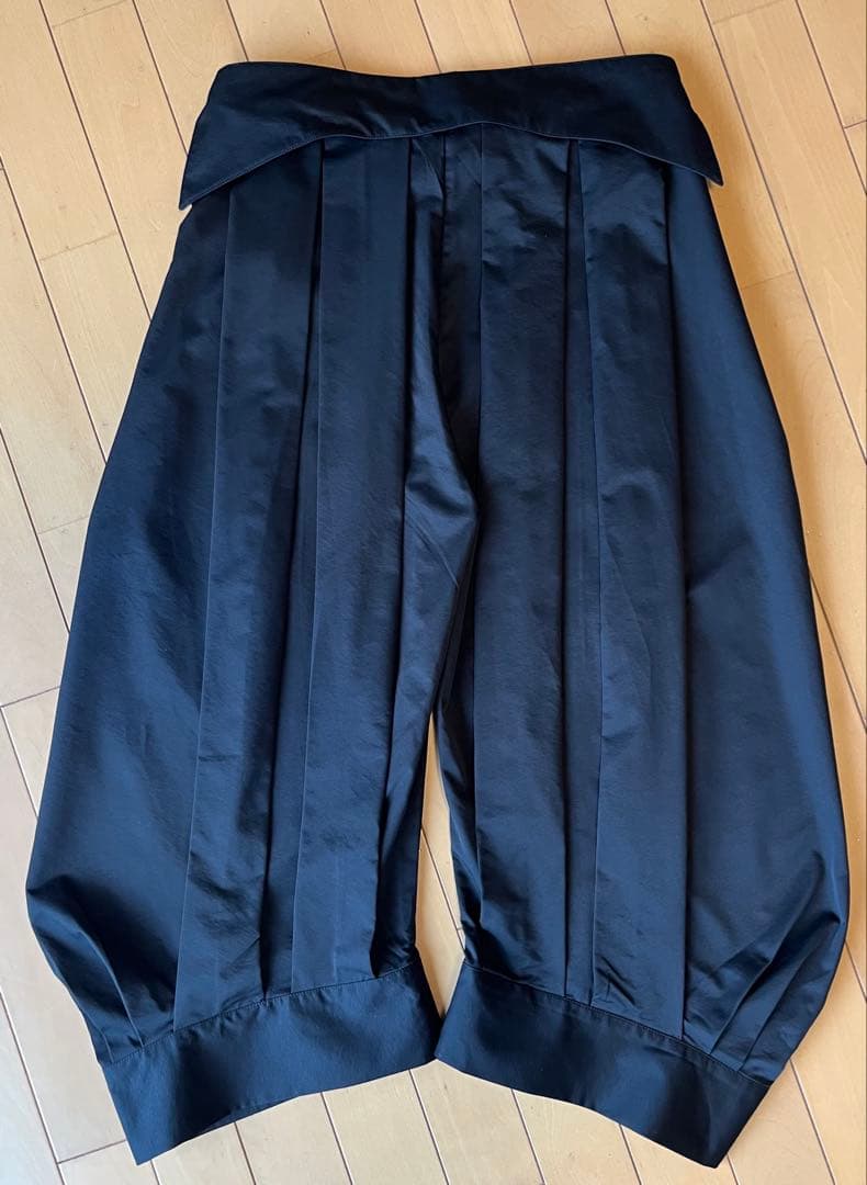 7440 37 1 プリーツ9部丈カーブランタンパンツ ワイドパンツ