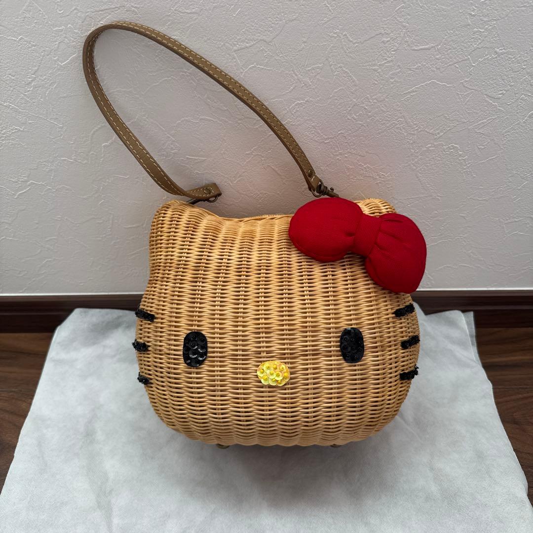 MIKA　ニーナミュウ　ハローキティ かごバッグ 赤いリボン