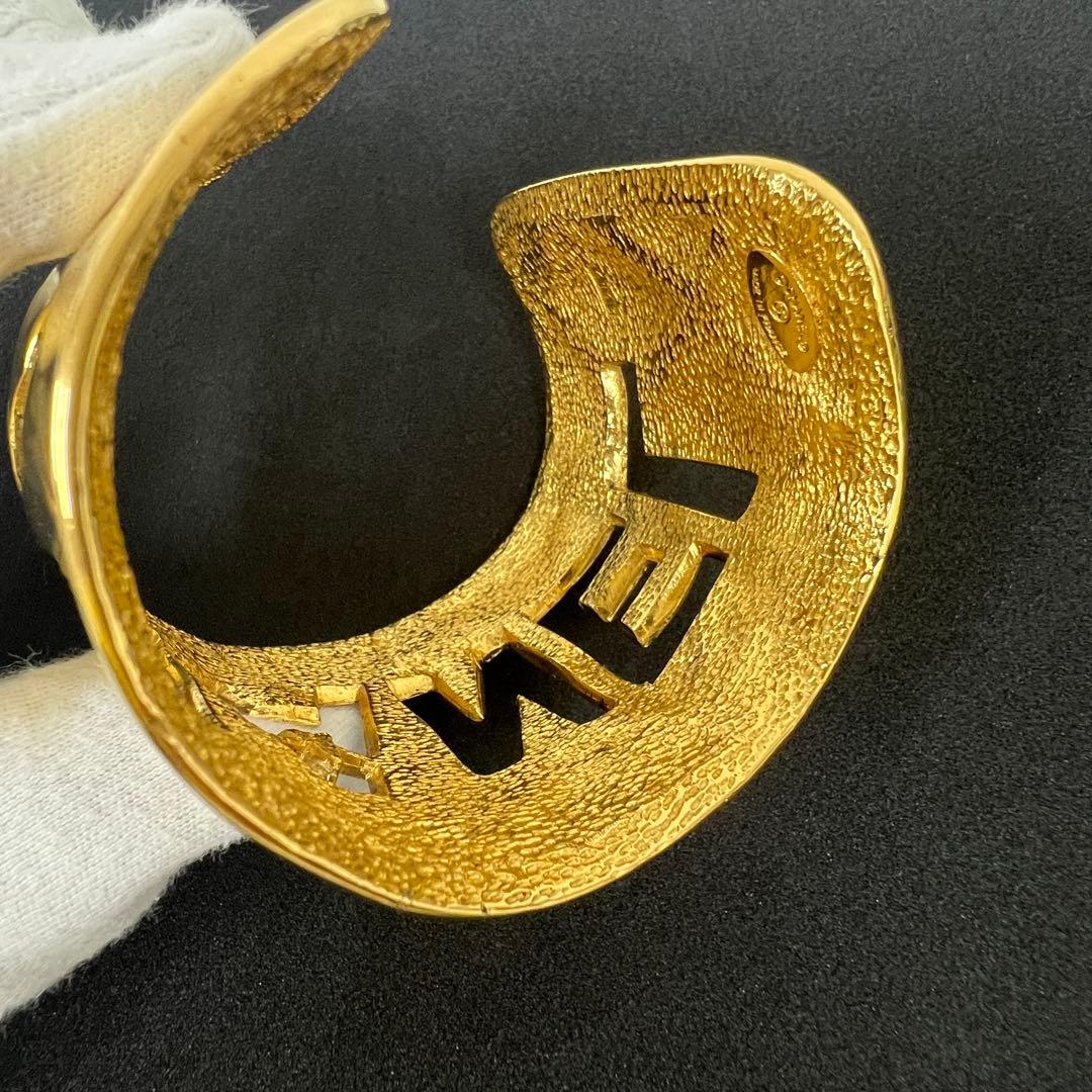 CHANEL シャネル マトラッセ ロゴ バングル ブレスレット ヴィンテージ