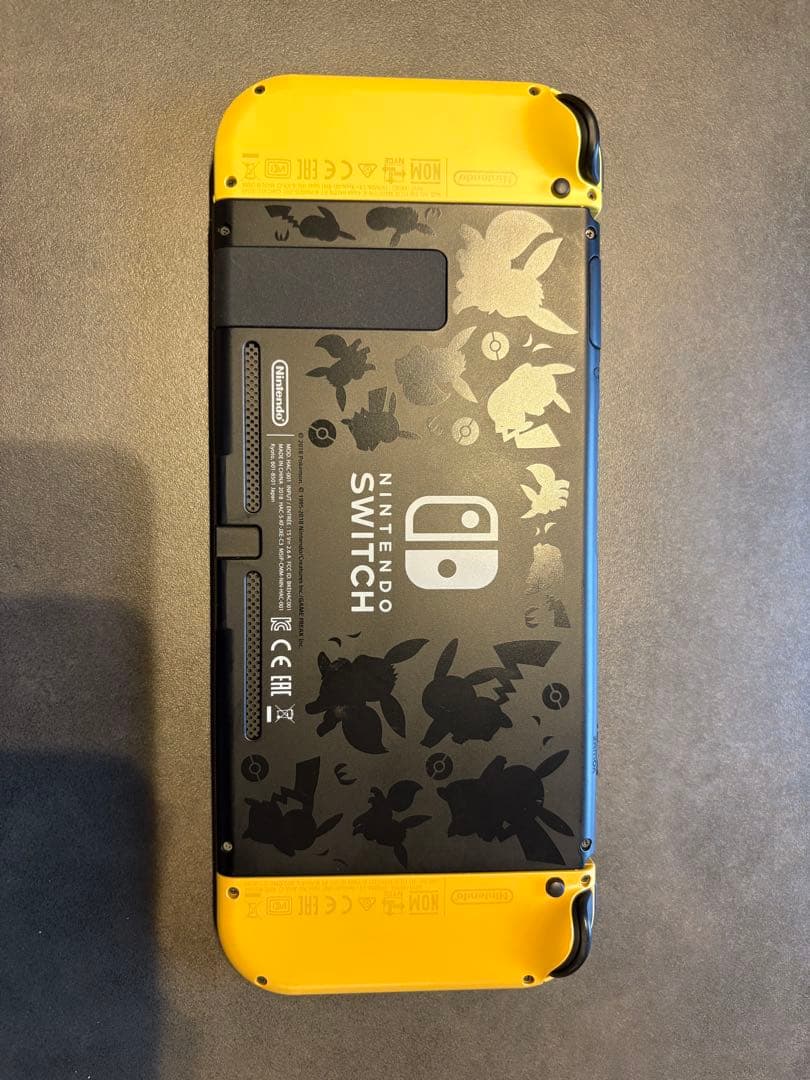 Nintendo Switch ピカチュウ イーブイ 本体モンスタボールPLUS