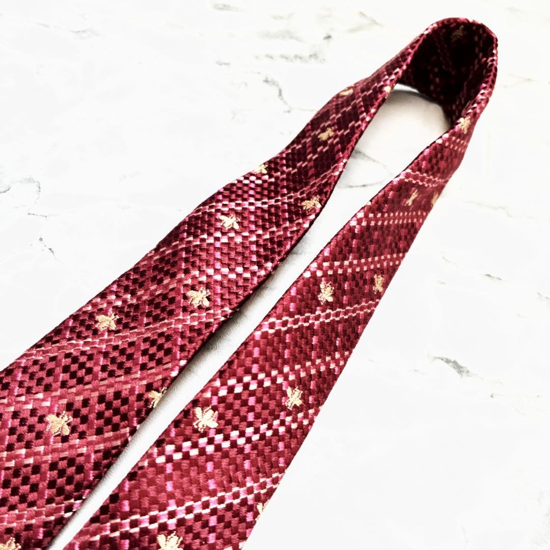 ✨未使用クラス✨GUCCI 現行　蜂　総柄　格子柄　ドット柄　レッド　ネクタイ