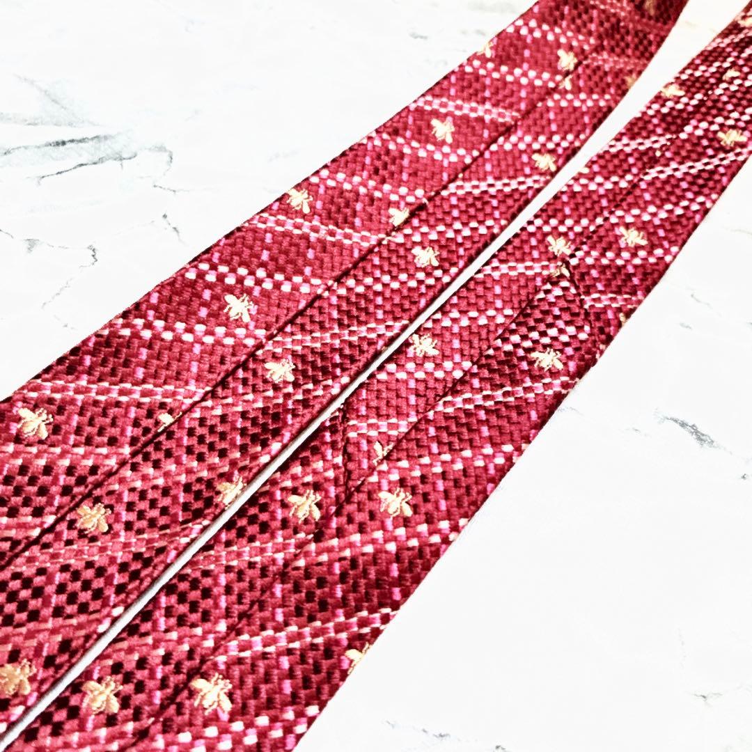 ✨未使用クラス✨GUCCI 現行　蜂　総柄　格子柄　ドット柄　レッド　ネクタイ