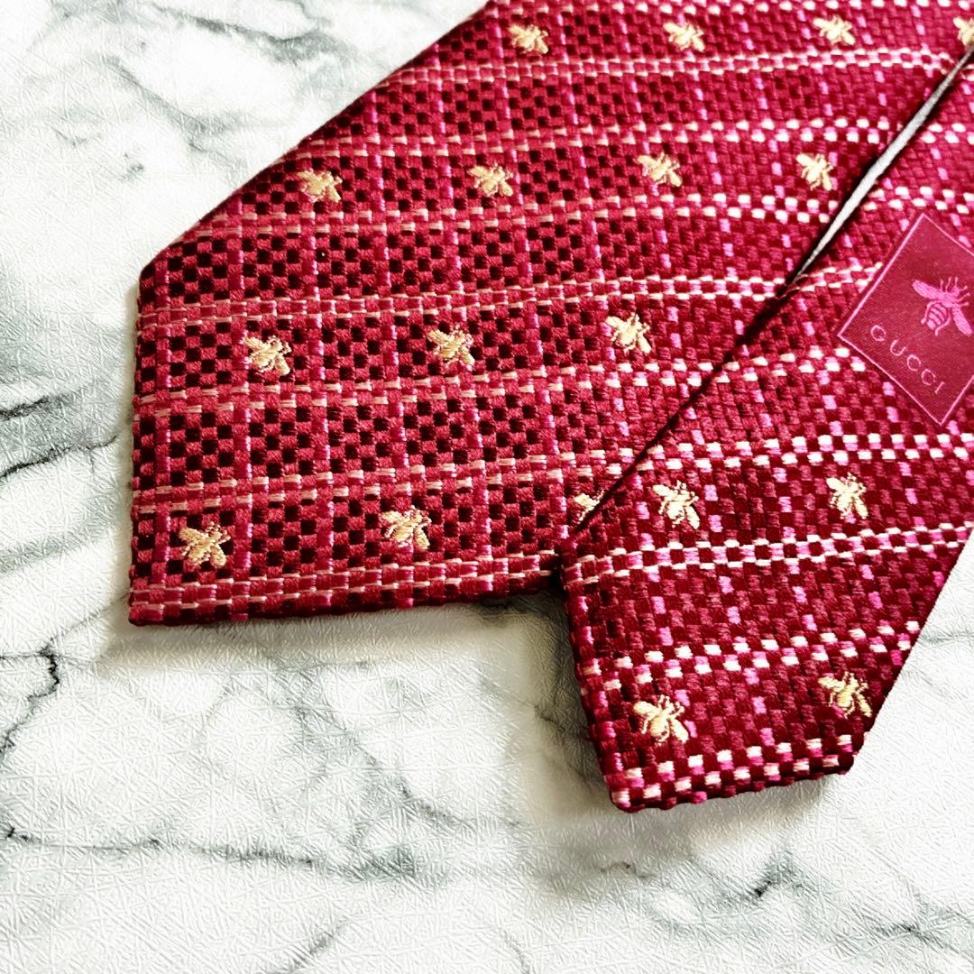 ✨未使用クラス✨GUCCI 現行　蜂　総柄　格子柄　ドット柄　レッド　ネクタイ