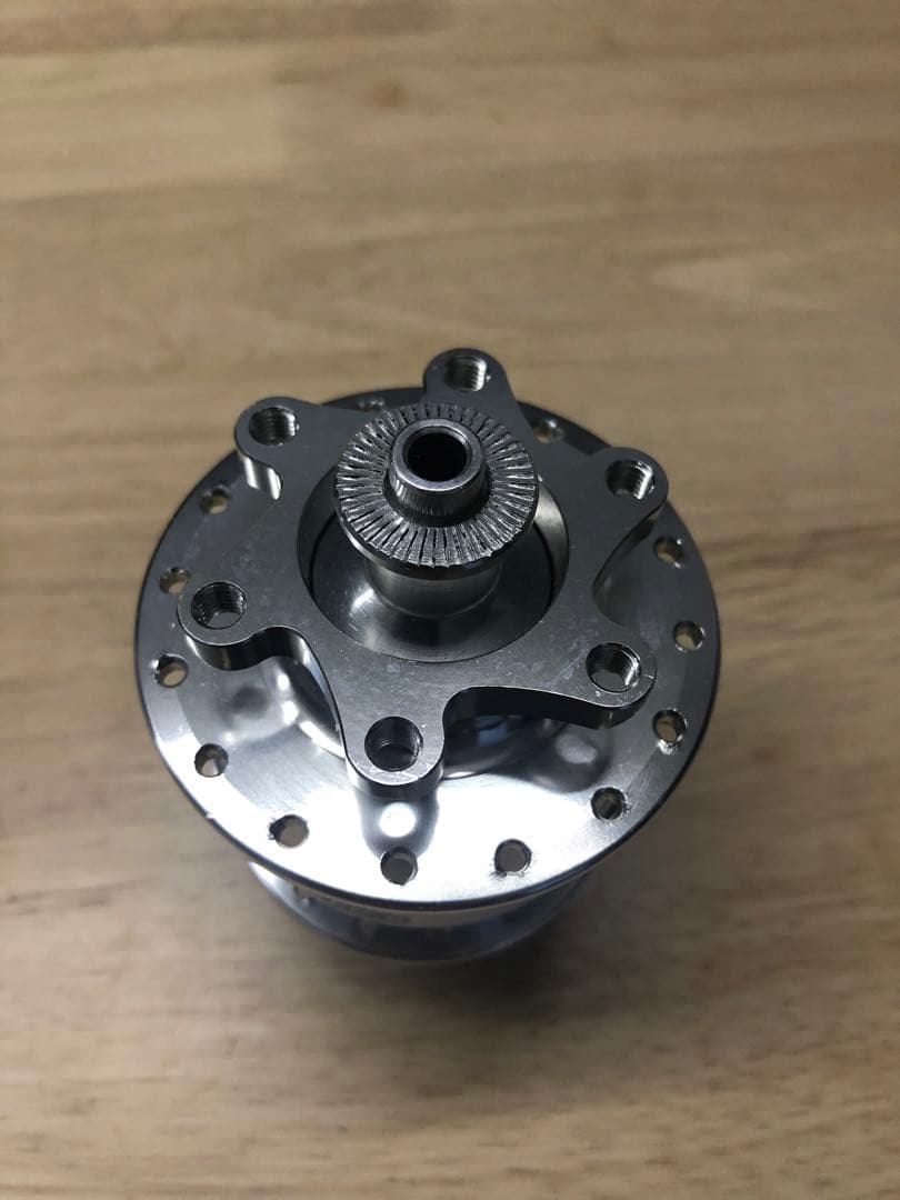 シャッタープレジョン　SP PD-8 ハブダイナモ