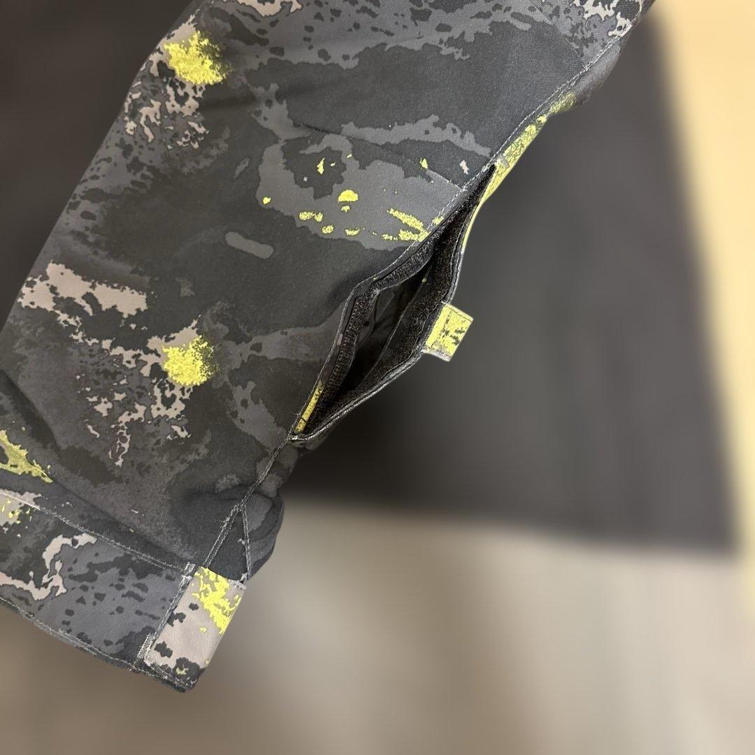 686 ジュニア　スキー　スノーボード　ジャケット　L(150cm)