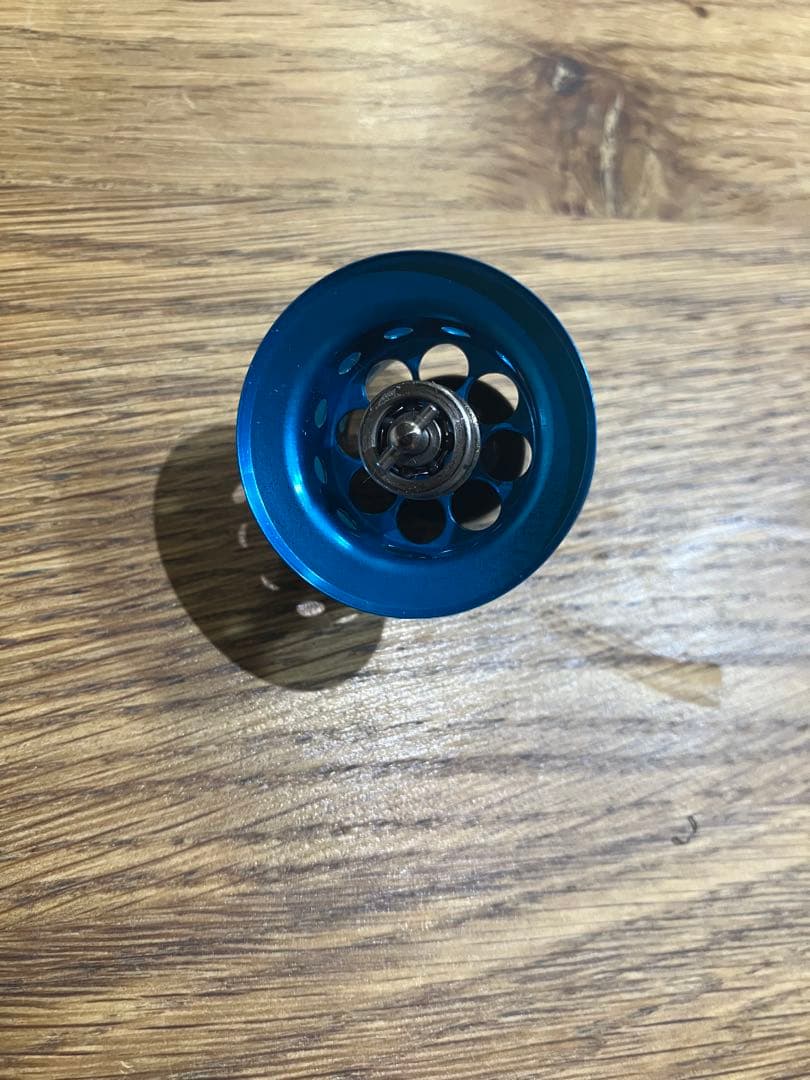 KTF ネオスプール　ダイワ　34mm ブルー