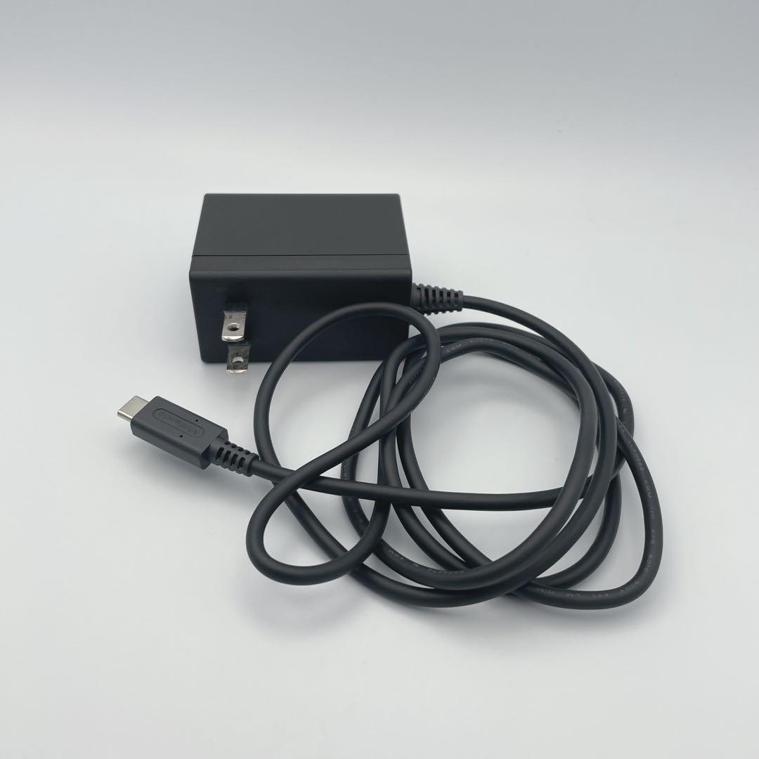 【美品】Nintendo Switch 有機ELモデル