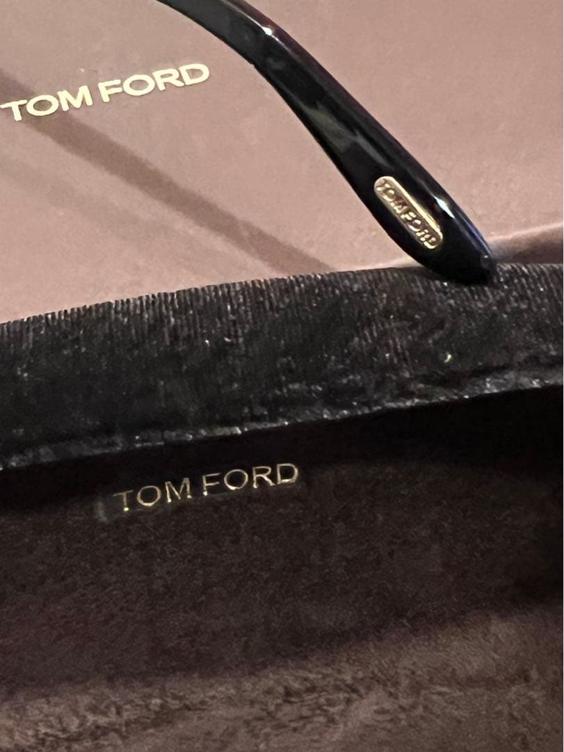 トムフォードレンズカラー薄め人気