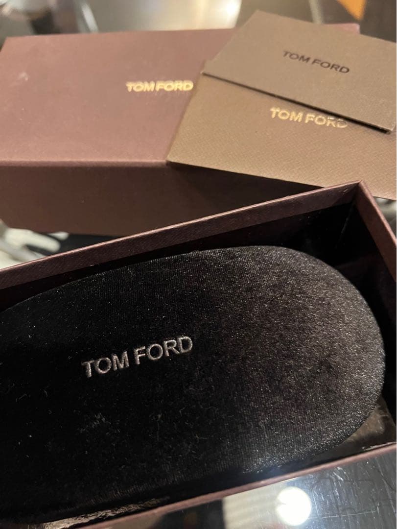 トムフォードレンズカラー薄め人気