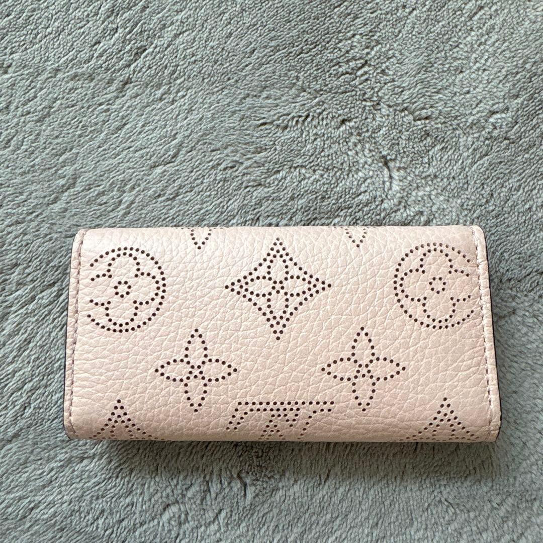 ルイヴィトン 　マヒナ　 キーケース　ピンク　ミュルティクレ 　４