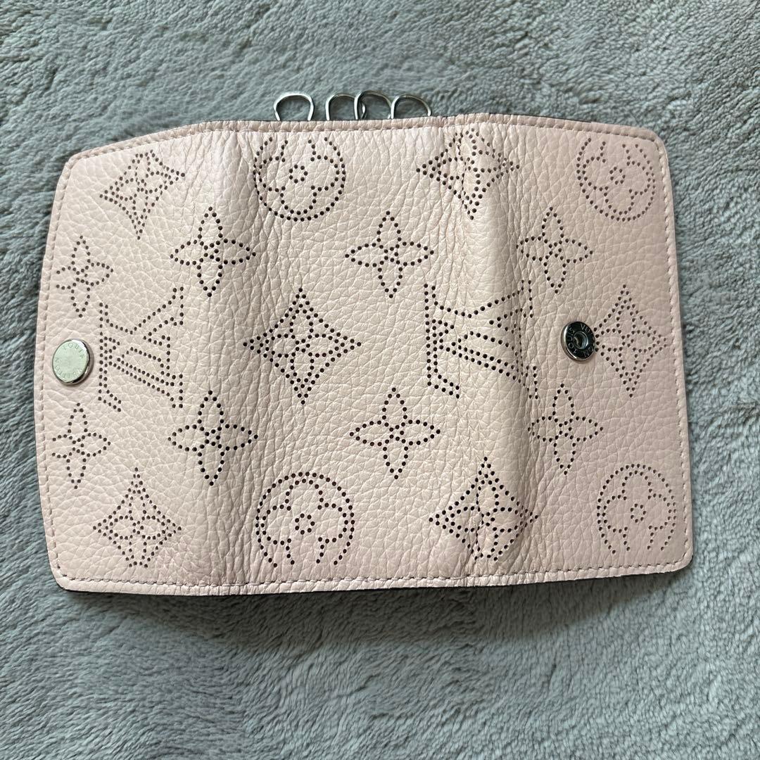 ルイヴィトン 　マヒナ　 キーケース　ピンク　ミュルティクレ 　４