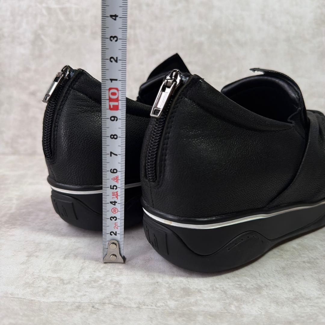 t.b センソユニコ シューズ 黒 23㎝ ねじれデザイン スニーカー 厚底