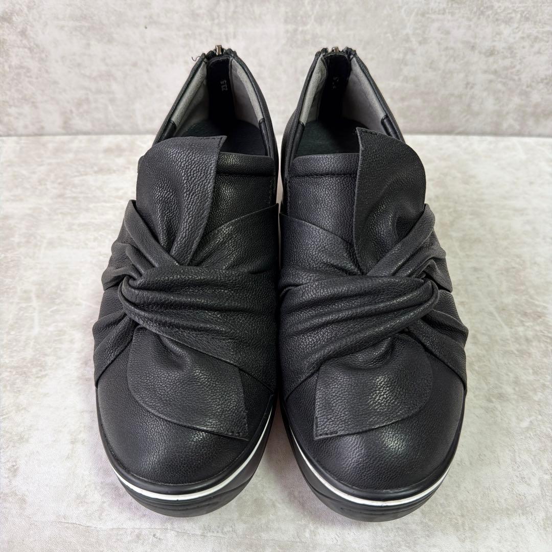 t.b センソユニコ シューズ 黒 23㎝ ねじれデザイン スニーカー 厚底