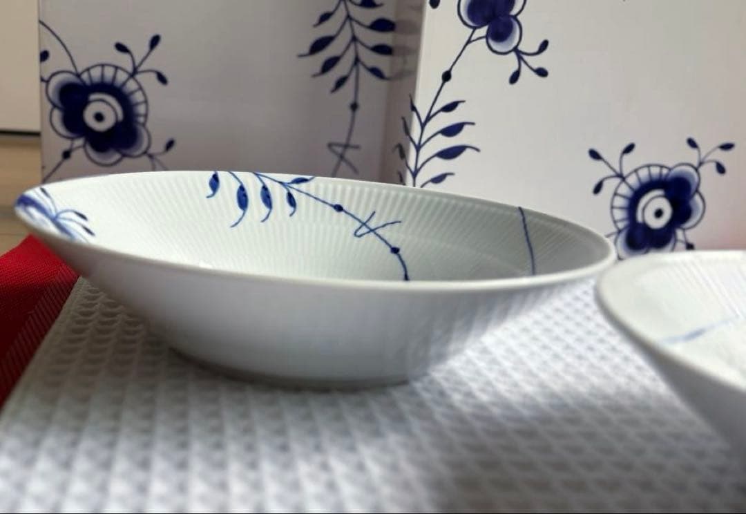 ロイヤル コペンハーゲン ブルーフルーテッド メガ ディーププレート24cm×2